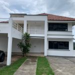 Venta – Casa nueva -Urbanización Dos Mares – 636m2 Venta – Casa nueva -Urbanización Dos Mares – 636m2