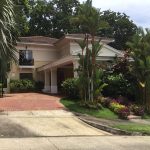 Se vende lujosa casa totalmente amoblada – PH Camino de Cruces – 800m2 –