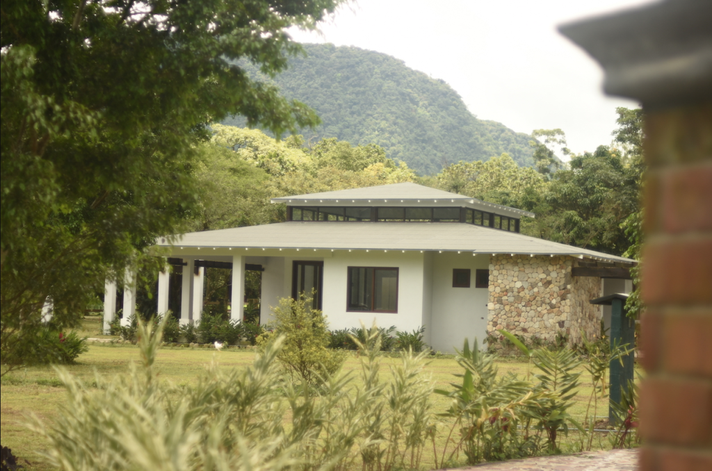 CASA UNIFAMILIAR CAMPESTRE EN EL VALLE DE ANTON – COCLE, PANAMA