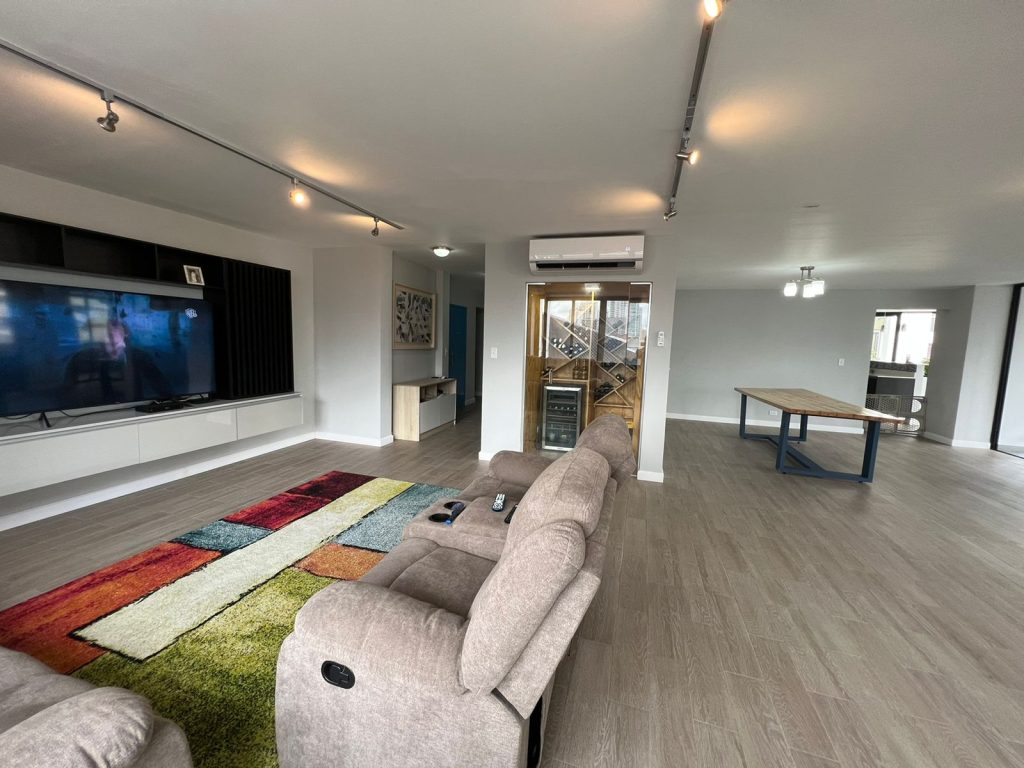 SE VENDE PENTHOUSE PH LAS HADAS REMODELADO –  PUNTA PAITILLA – 390m2