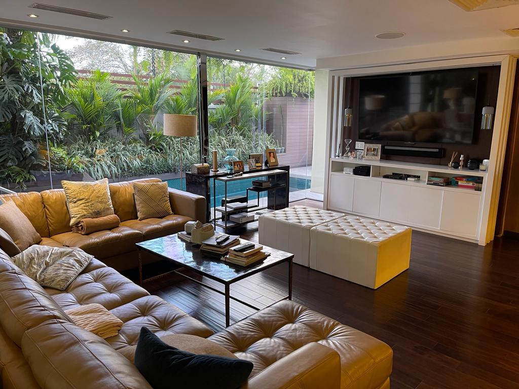 Se vende lujosa casa  – Altos del Golf Panama- 640 m2