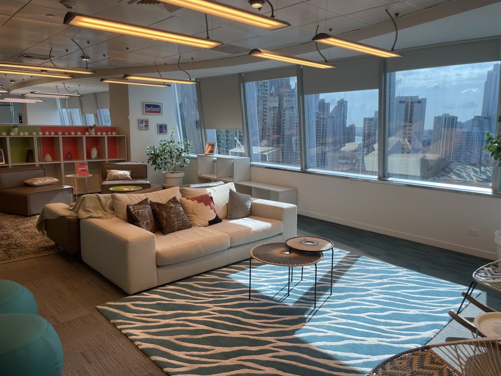 TORRE DE LAS AMERICAS – PISO COMPLETO – FULL EQUIPADO