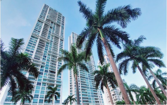 SE VENDE – PH BAYSIDE – COSTA DEL ESTE – FRENTE AL MAR