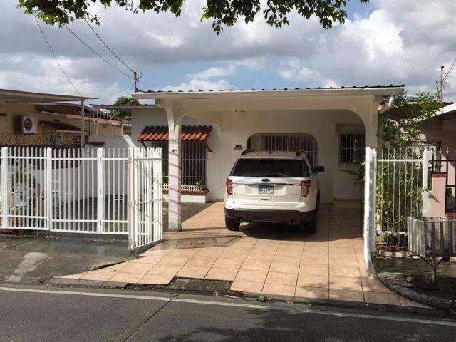 CASA EN CHANIS SOBRE LA VIA PRINCIPAL