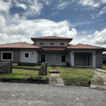 BOQUETE COUNTRY CLUB – CASA HACIENDA – A ESTRENAR