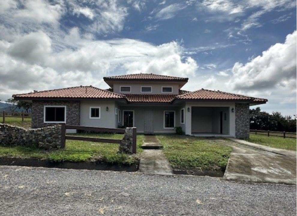 BOQUETE COUNTRY CLUB – CASA HACIENDA – A ESTRENAR BOQUETE COUNTRY CLUB – CASA HACIENDA – A ESTRENAR