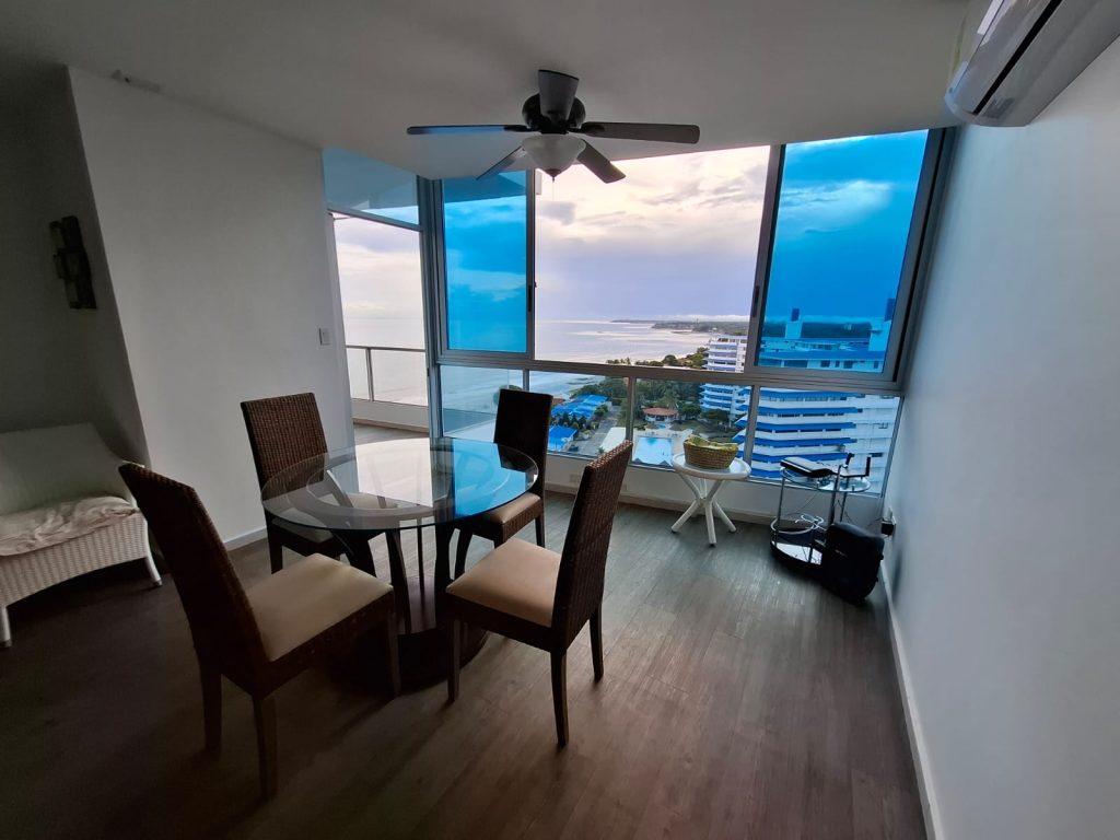 CORONADO BAY – APARTAMENTO FRENTE AL MAR
